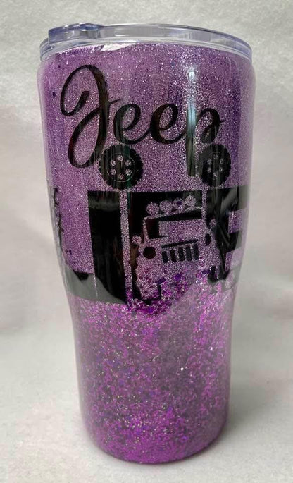 Enjoy a hot or cold beverage in this 20 ounce Tumbler