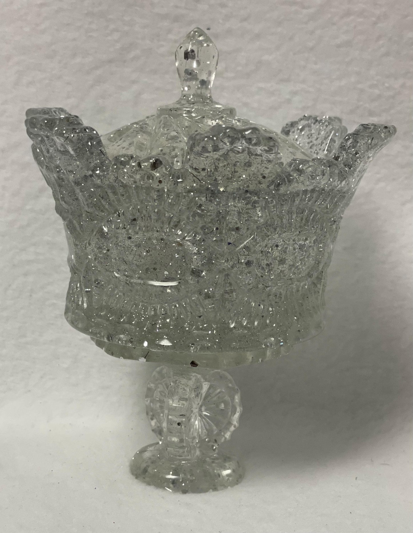 Resin trinket box/jewelry box