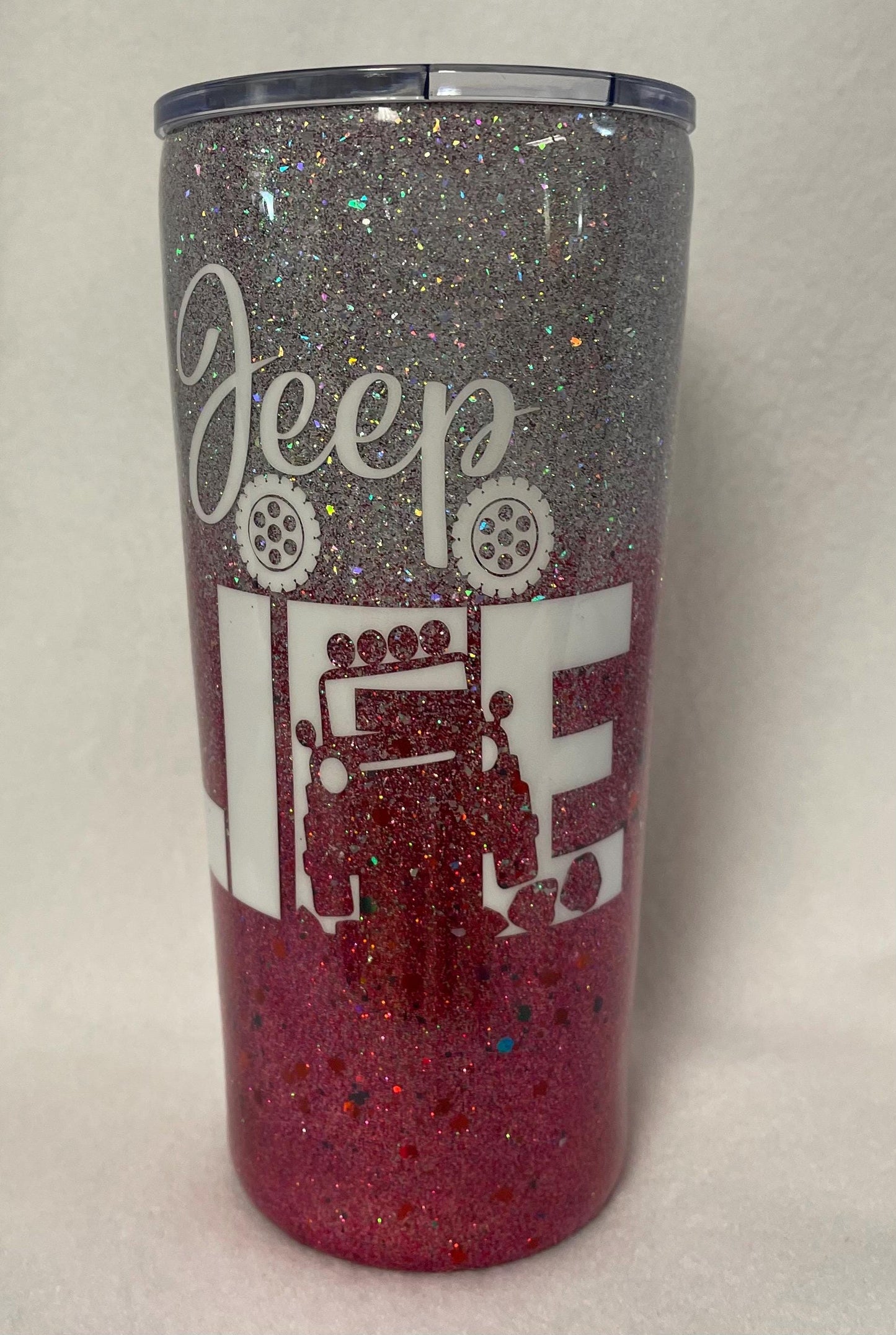 Enjoy a hot or cold beverage in this 20 ounce Tumbler