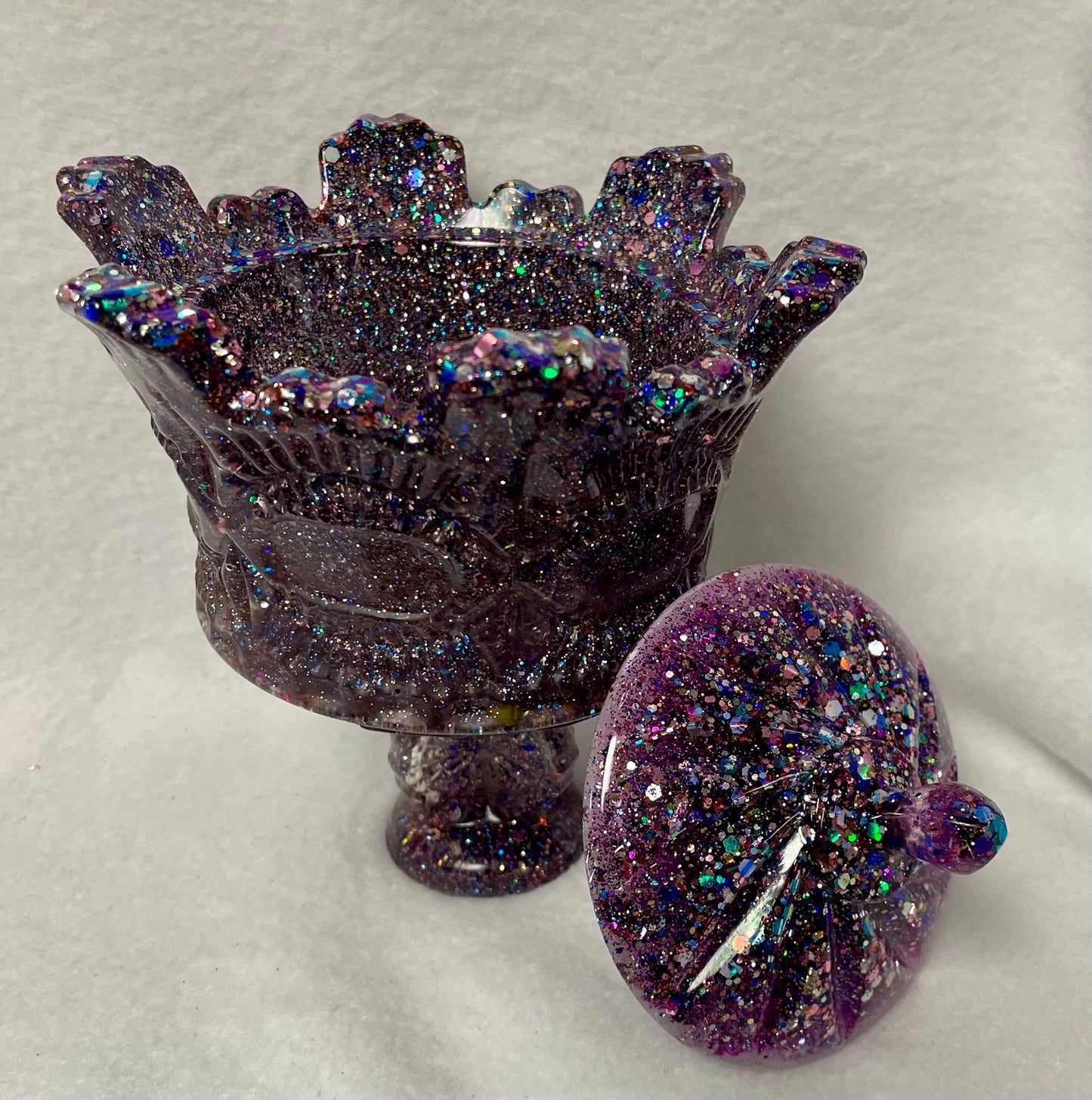 Resin trinket box/jewelry box